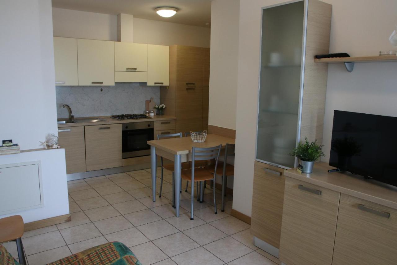 Residence Capinera ソットマリーナ エクステリア 写真