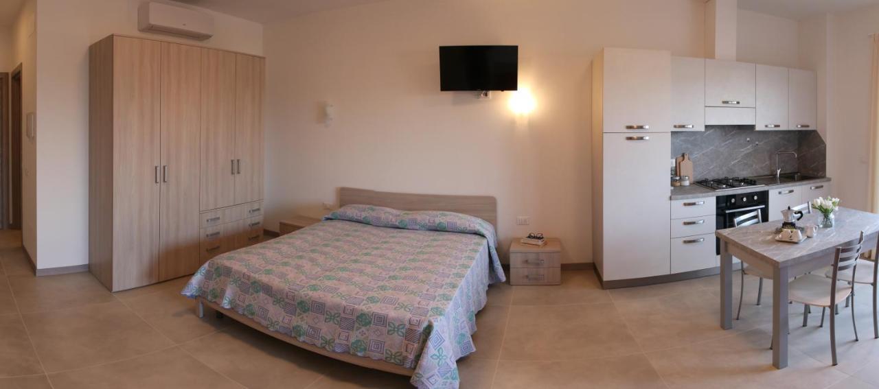 Residence Capinera ソットマリーナ エクステリア 写真